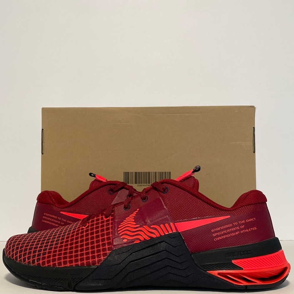 Nike Metcon 8 “Team Red/Bright Crimson”
